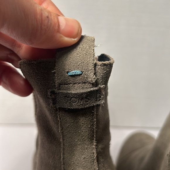 TOMS Women's Esme Desert Taupe Suede Chelsea Boot Size 8. 2.5” heel size - Picture 9 of 15